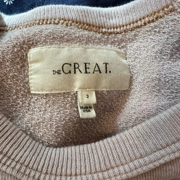 The GREAT College Sweatshirt. Lavender with contrast stitching. Wolf graphic. - Picture 3 of 5